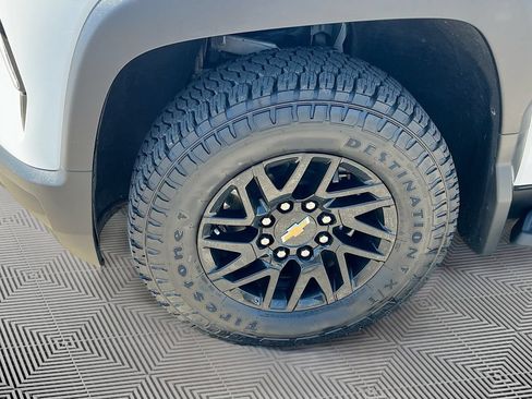 Used 2024 Chevrolet Silverado EV W/T AWD/4WD image 27