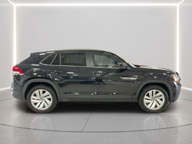 Certified 2022 Volkswagen Atlas Cross Sport SE AWD/4WD image 7