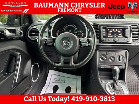 Used 2015 Volkswagen Beetle TDI FWD image 13
