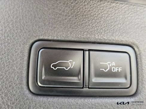 Certified 2022 Kia Carnival SX Prestige FWD image 15
