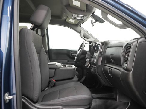 Used 2019 GMC Sierra 1500 4x4 Crew Cab w/ Convenience Package image 13