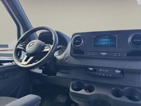 Used 2019 Mercedes-Benz Sprinter 170 w/ Chrome Grille Package image 12