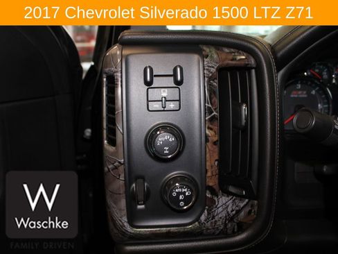 Used 2017 Chevrolet Silverado 1500 LTZ Z71 w/ Realtree Edition image 26