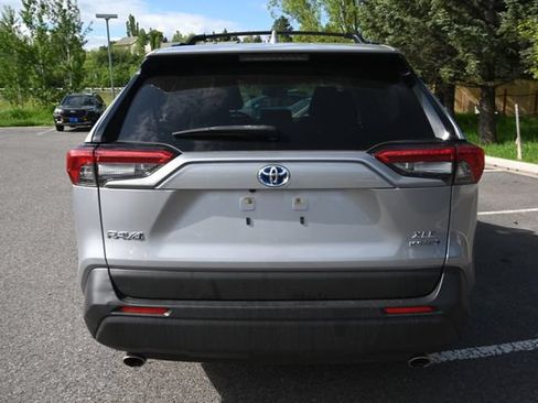 Used 2021 Toyota RAV4 XLE w/ XLE Grade Weather Package AWD/4WD image 5