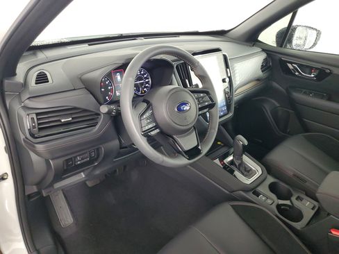 Used 2025 Subaru Forester Touring w/ Popular Package - Touring image 11