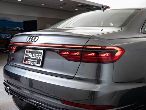Certified 2022 Audi S8 image 18