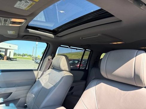Used 2015 Honda Pilot Touring image 15