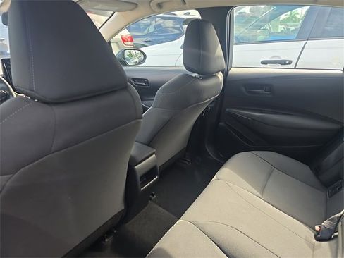Used 2022 Toyota Corolla LE image 11