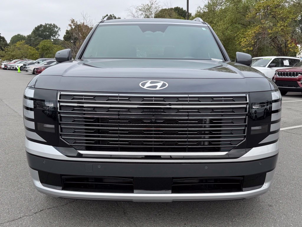Used 2026 Hyundai Palisade Calligraphy FWD image 2