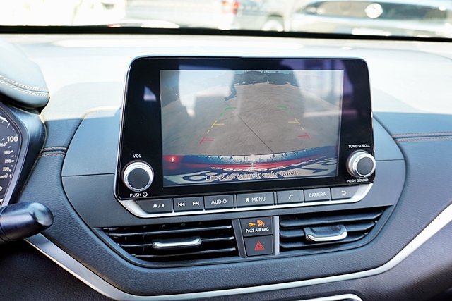 Used 2020 Nissan Altima 2.5 SR FWD image 36