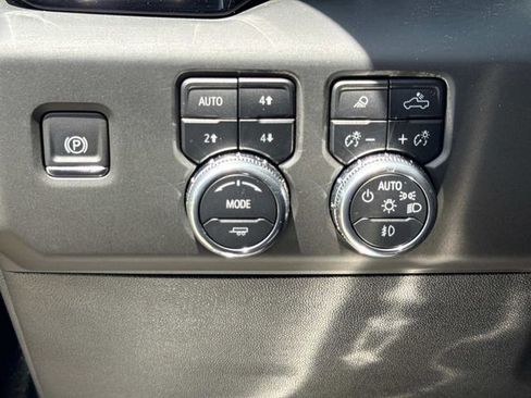 Used 2025 GMC Sierra 1500 Denali image 28