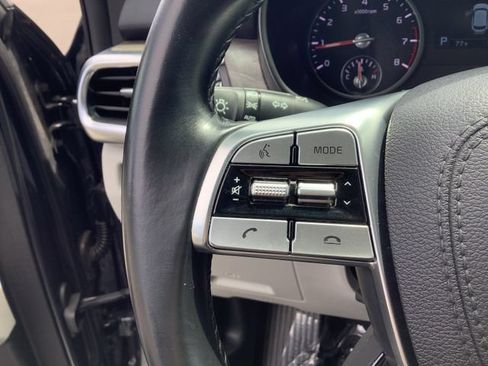 Used 2022 Kia Telluride EX w/ EX Premium Package FWD image 13