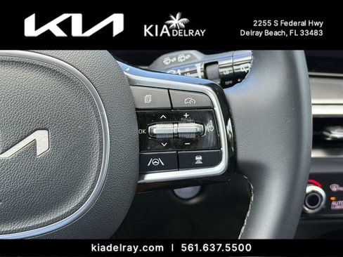 Used 2025 Kia Sorento EX w/ Panoramic Sunroof Package FWD image 30