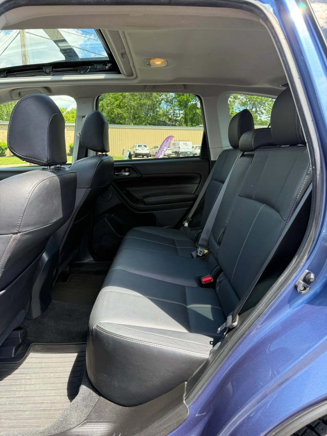 Used 2018 Subaru Forester 2.5i Touring w/ Popular Package #2 AWD/4WD image 16