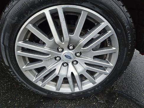 Used 2022 Ford Expedition Platinum image 40