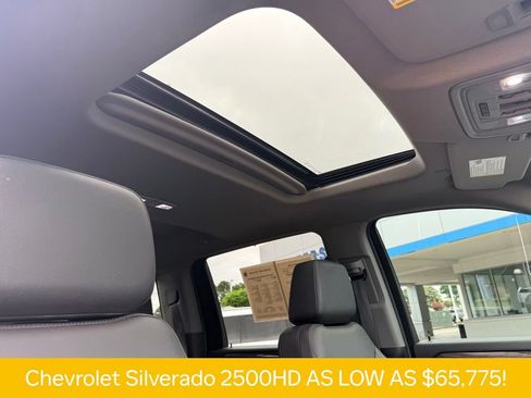 Used 2024 Chevrolet Silverado 2500 LTZ w/ LTZ Convenience Package AWD/4WD image 8