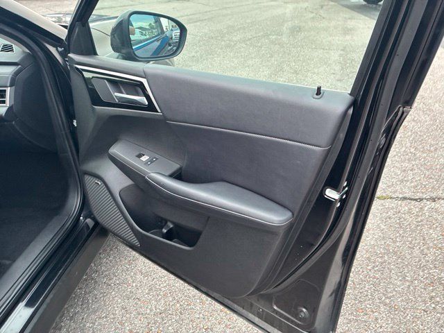 Used 2025 Mitsubishi Outlander SE FWD image 47