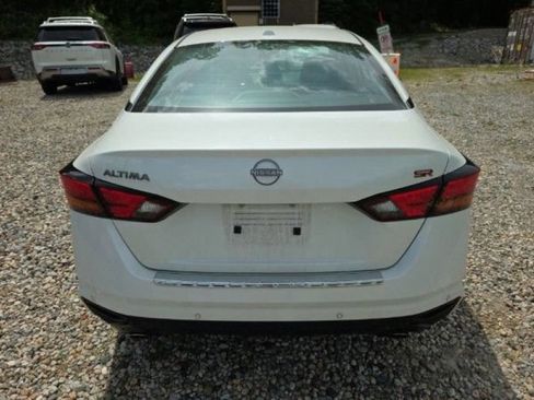 Used 2023 Nissan Altima 2.5 SR FWD image 9
