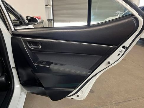 Used 2017 Toyota Corolla LE w/ Carpet Mat Package (TMS) FWD image 16