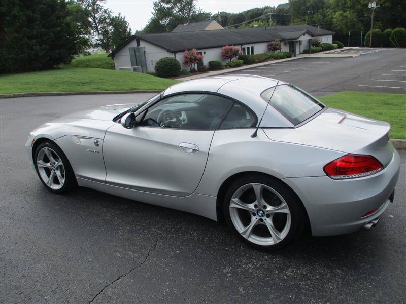 Used 2011 BMW Z4 sDrive30i RWD image 16