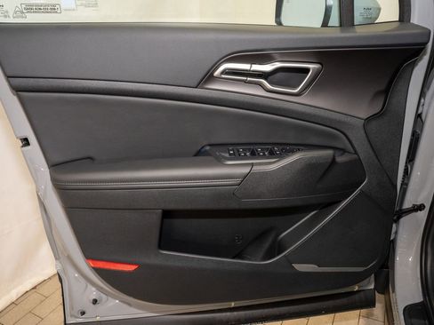 New 2026 Kia Sportage EX image 16