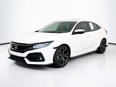 Used 2018 Honda Civic Sport Touring image 3