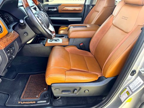 Used 2021 Toyota Tundra 1794 Edition image 12