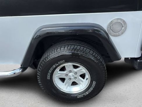 Used 2006 Jeep Wrangler Unlimited AWD/4WD image 40
