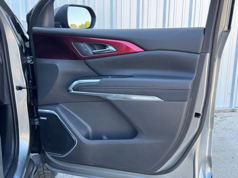 Used 2024 Chevrolet Traverse Z71 w/ Enhanced Driving Package image 40