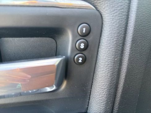 Used 2024 RAM 3500 Laramie image 23