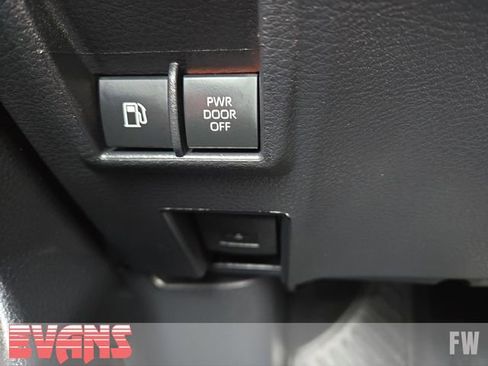 Certified 2026 Toyota Sienna Platinum AWD/4WD image 18