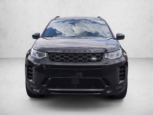 Used 2024 Land Rover Discovery Sport Dynamic SE image 3