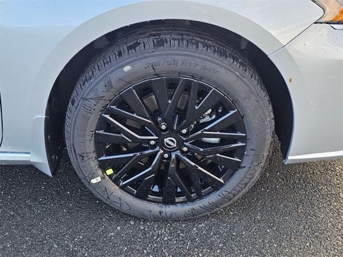 New 2025 Nissan Altima 2.5 SV w/ SV Special Edition Package image 30