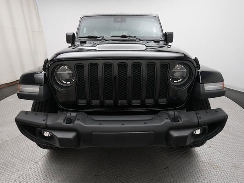 Used 2019 Jeep Wrangler Unlimited Sahara w/ Quick Order Package 24M Moab image 21