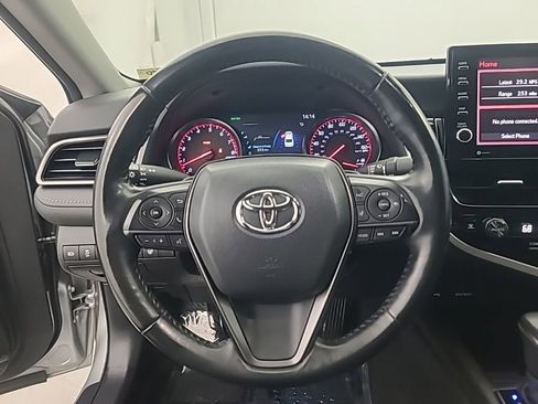 Used 2022 Toyota Camry XSE FWD image 31