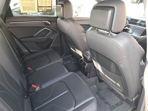 Used 2022 Audi Q3 2.0T Premium AWD/4WD image 11