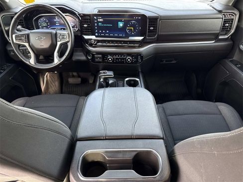 Used 2024 Chevrolet Silverado 1500 RST w/ Z71 Off-Road Package image 23
