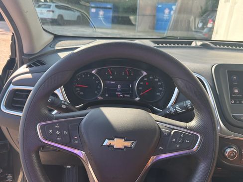 Used 2020 Chevrolet Equinox LT FWD image 20