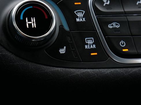 Used 2024 Chevrolet Malibu LT image 27