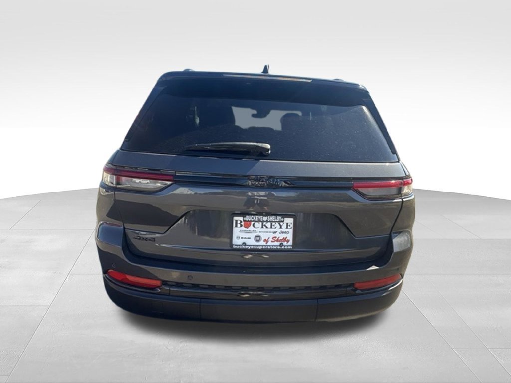 Certified 2024 Jeep Grand Cherokee Altitude AWD/4WD image 5
