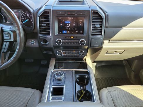 Used 2019 Ford Expedition Limited w/ Equipment Group 301A image 20