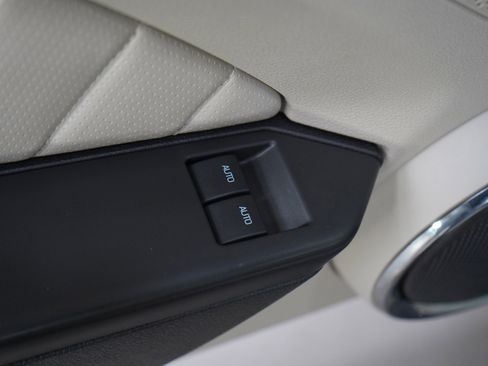 Used 2010 Ford Mustang GT Premium RWD image 15