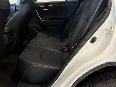 Used 2021 Toyota RAV4 Limited image 24