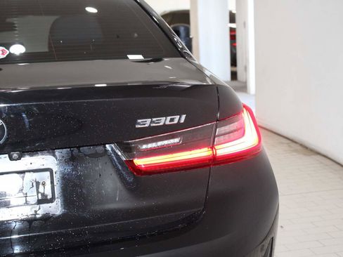 Used 2021 BMW 330i Sedan w/ Convenience Package image 6