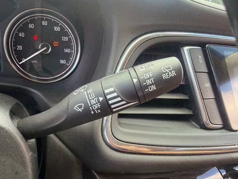 Used 2018 Buick Enclave Essence AWD/4WD image 15