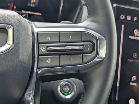 Used 2026 GMC Terrain Elevation w/ Technology Package II FWD image 23
