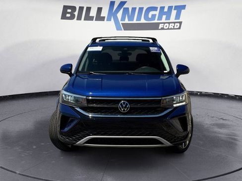 Used 2023 Volkswagen Taos SE AWD/4WD image 8