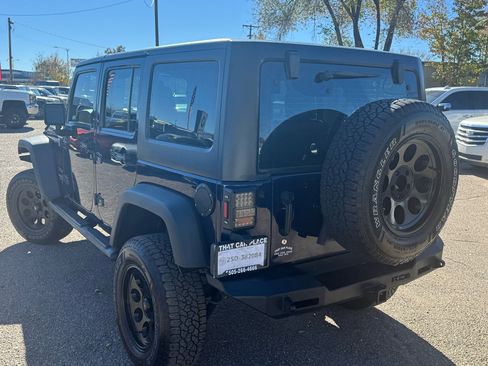 Used 2013 Jeep Wrangler Unlimited Sport image 5