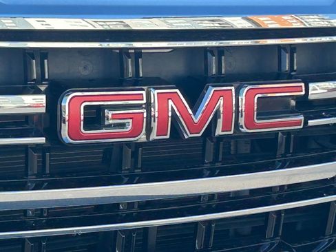 Used 2021 GMC Yukon SLT image 11