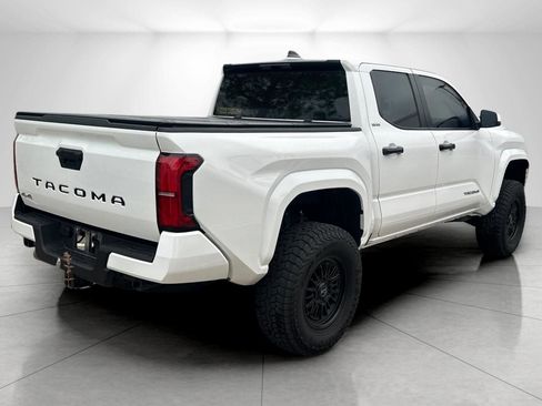 Used 2025 Toyota Tacoma SR5 AWD/4WD image 4